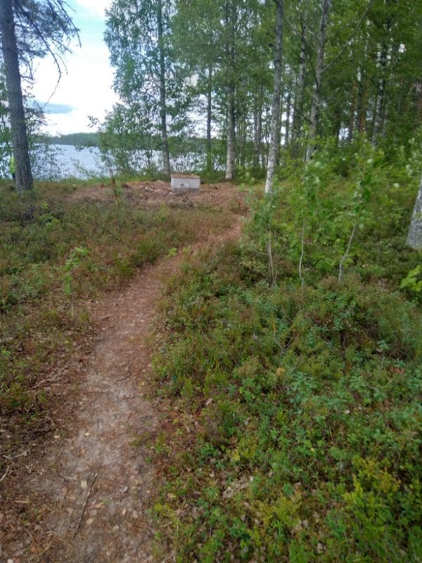 Vapaa-ajan mökin ja piharakennusten purku ja poisvienti vettä pitkin luonnonsuojelualueella; Ruunaa/ Lieksa