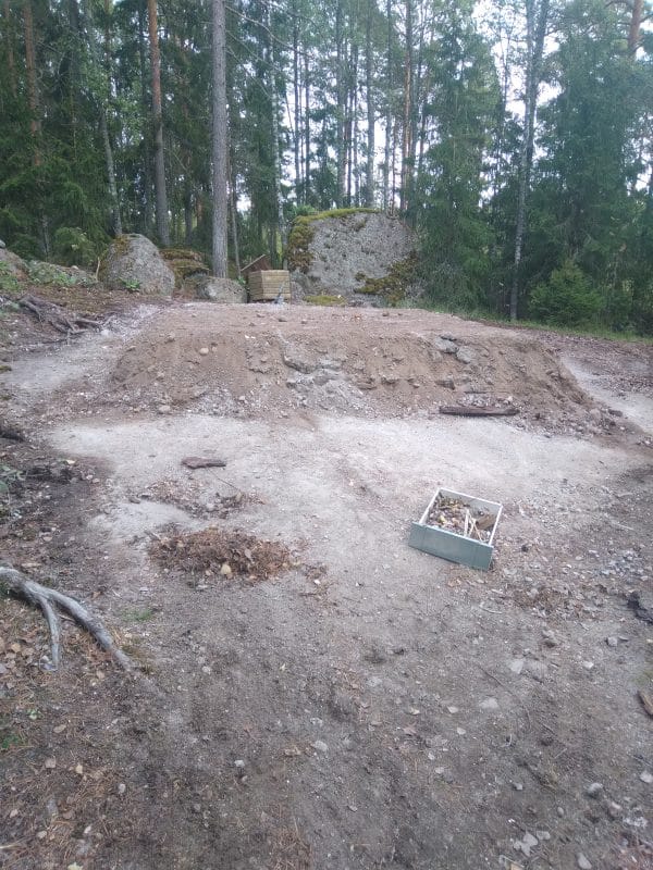 Pientalon purku perustuksineen – Kotka